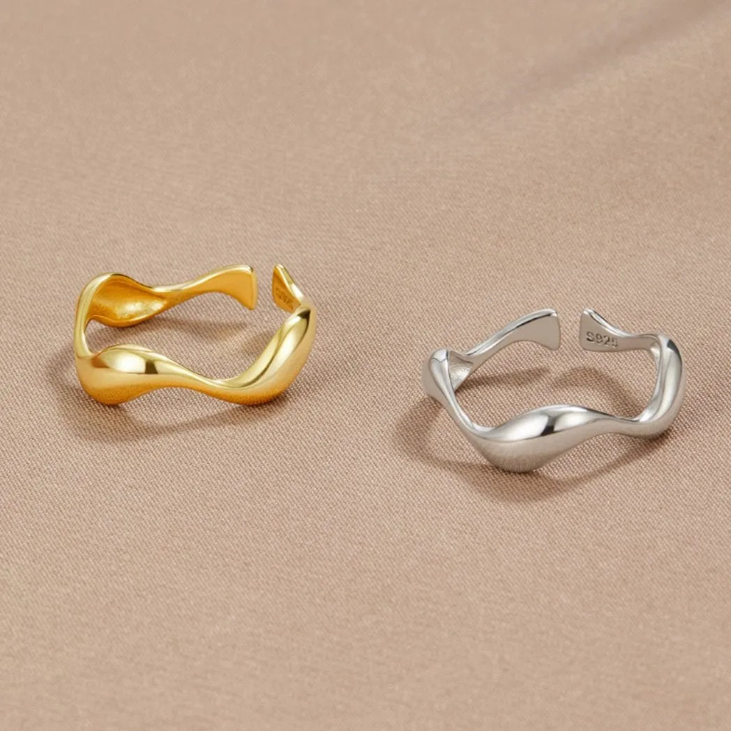 Oceano | Anello Minimalista Placcato Oro 18 Carati per Donna 4
