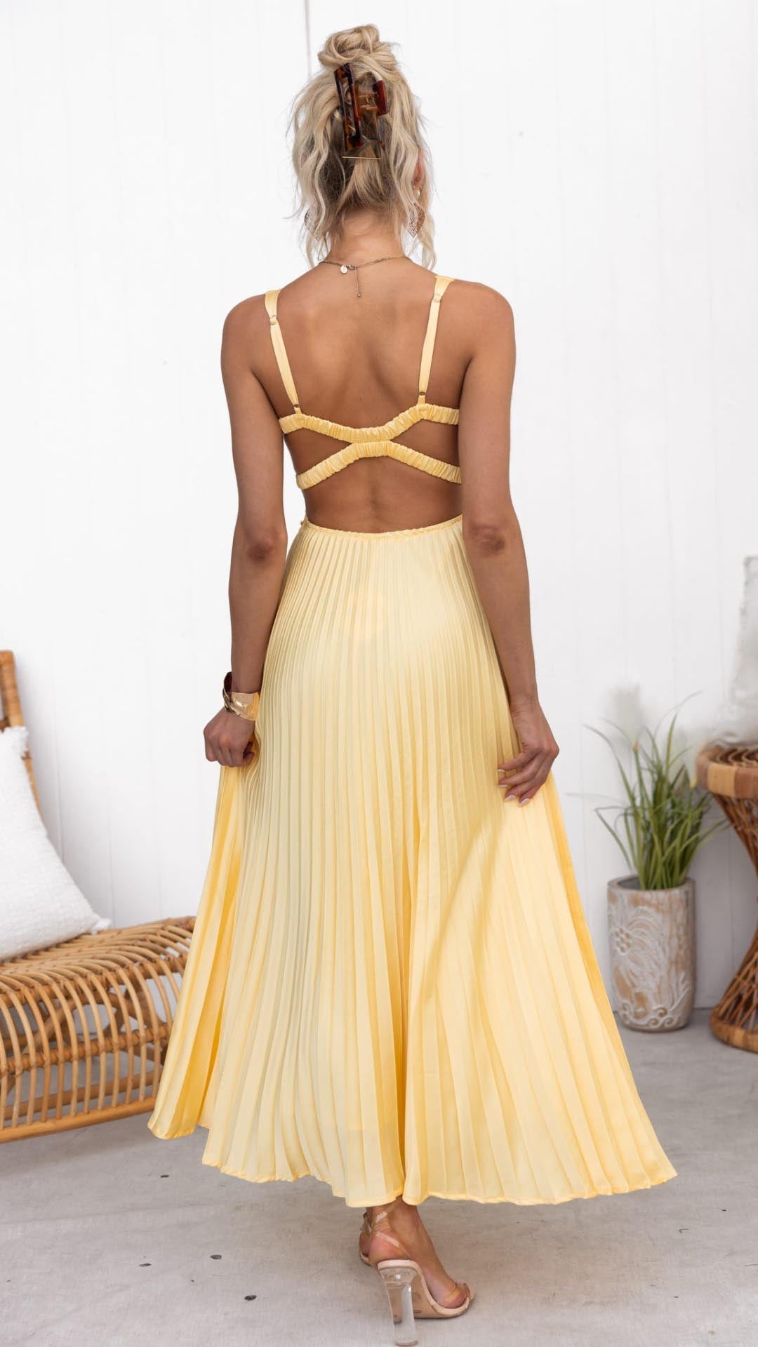 Soleggiato | Abito Midi Elegante Plissettato Giallo per Cerimonia e Occasioni Speciali 4