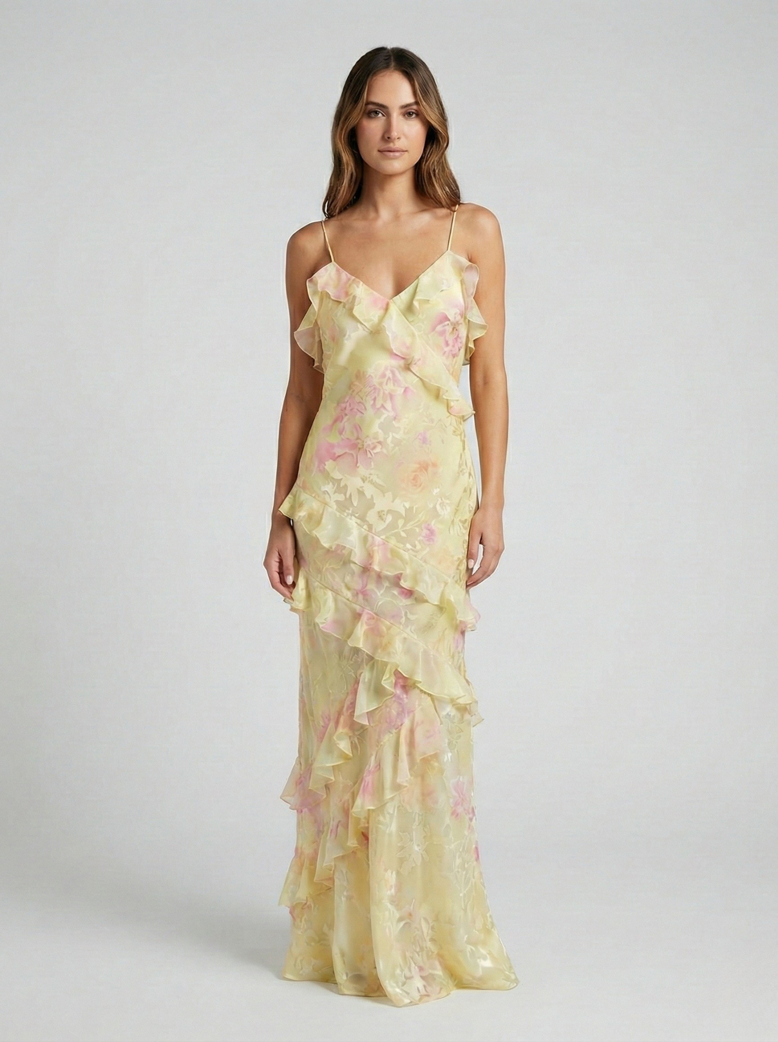 Abito lungo con volant "Luna's Ethereal Flow". 2