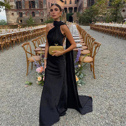 Abito lungo drappeggiato da donna con una sola spallina 1