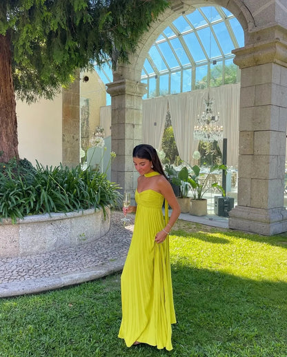 Abito lungo giallo plissettato da donna 0