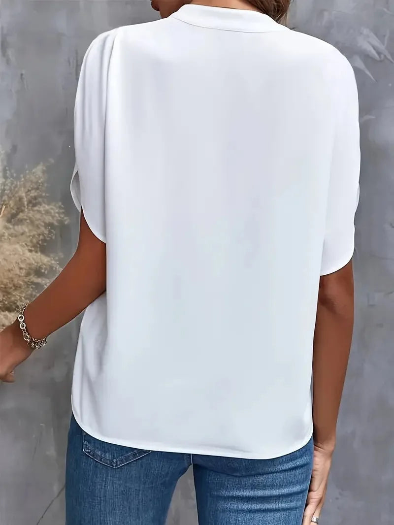 Annemie | Elegante camicetta fluida con scollo a V 1