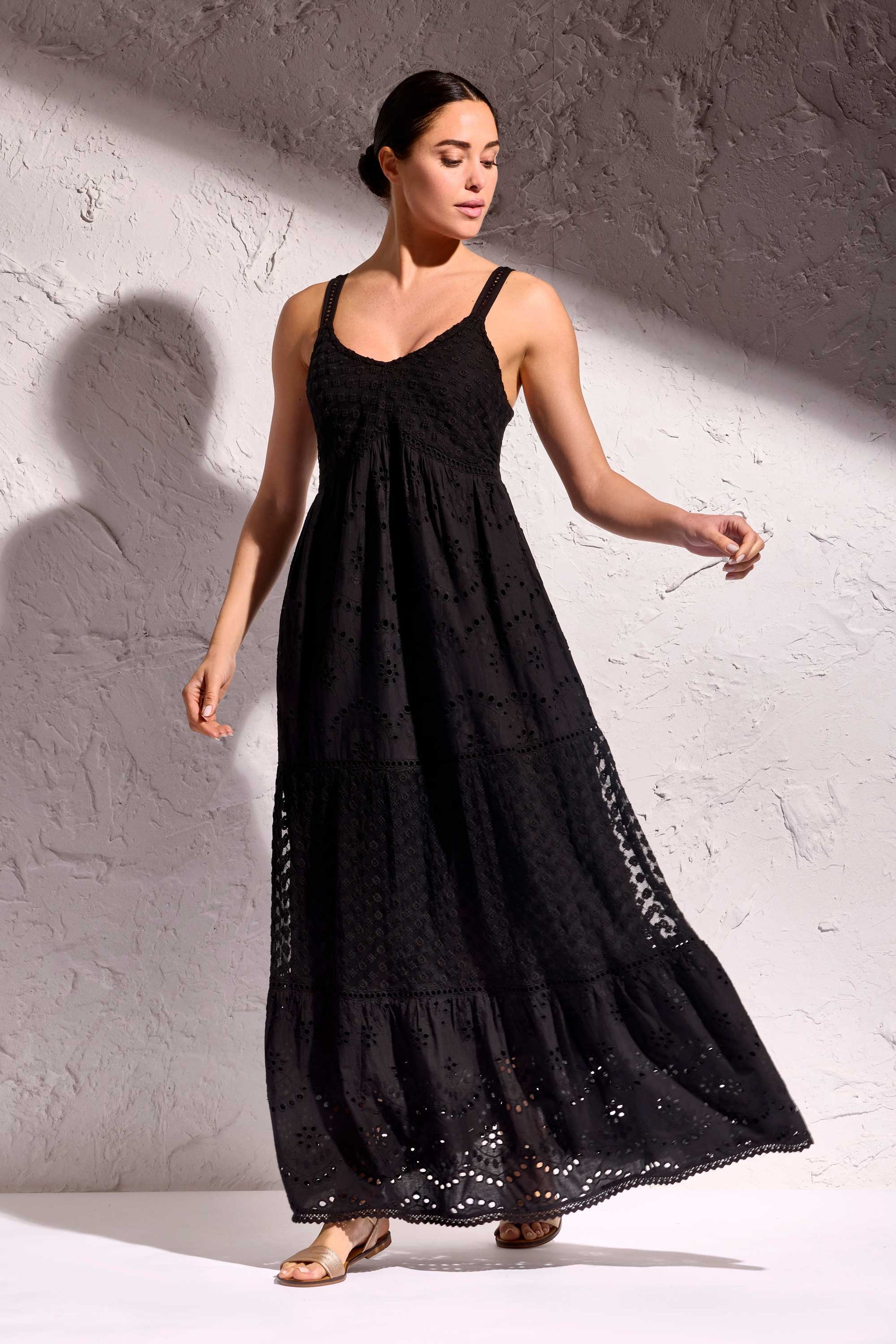Aura | Abito Lungo Elegante in Pizzo Bianco 1