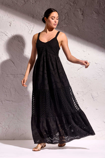 Aura | Abito Lungo Elegante in Pizzo Bianco 1