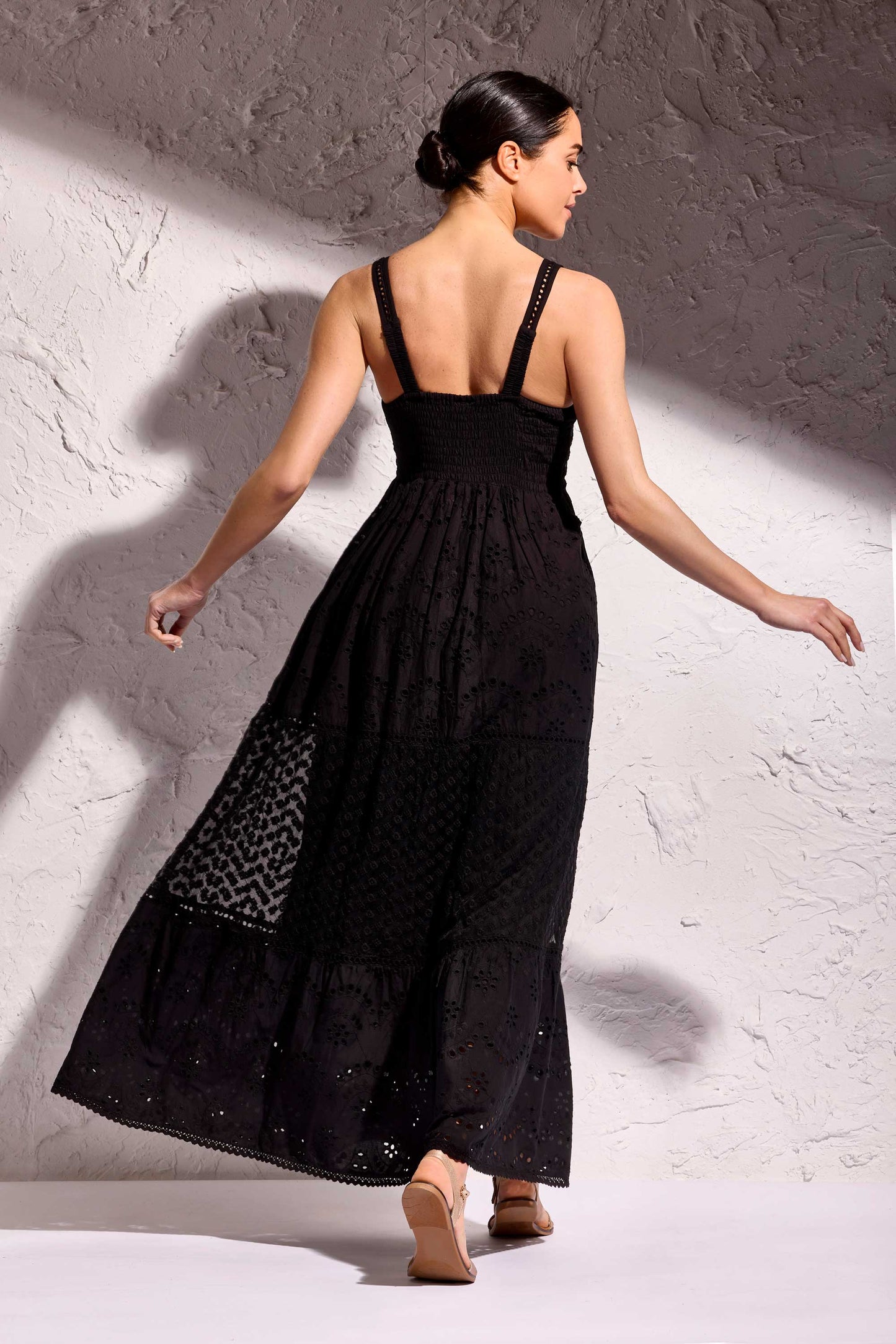Aura | Abito Lungo Elegante in Pizzo Bianco 2
