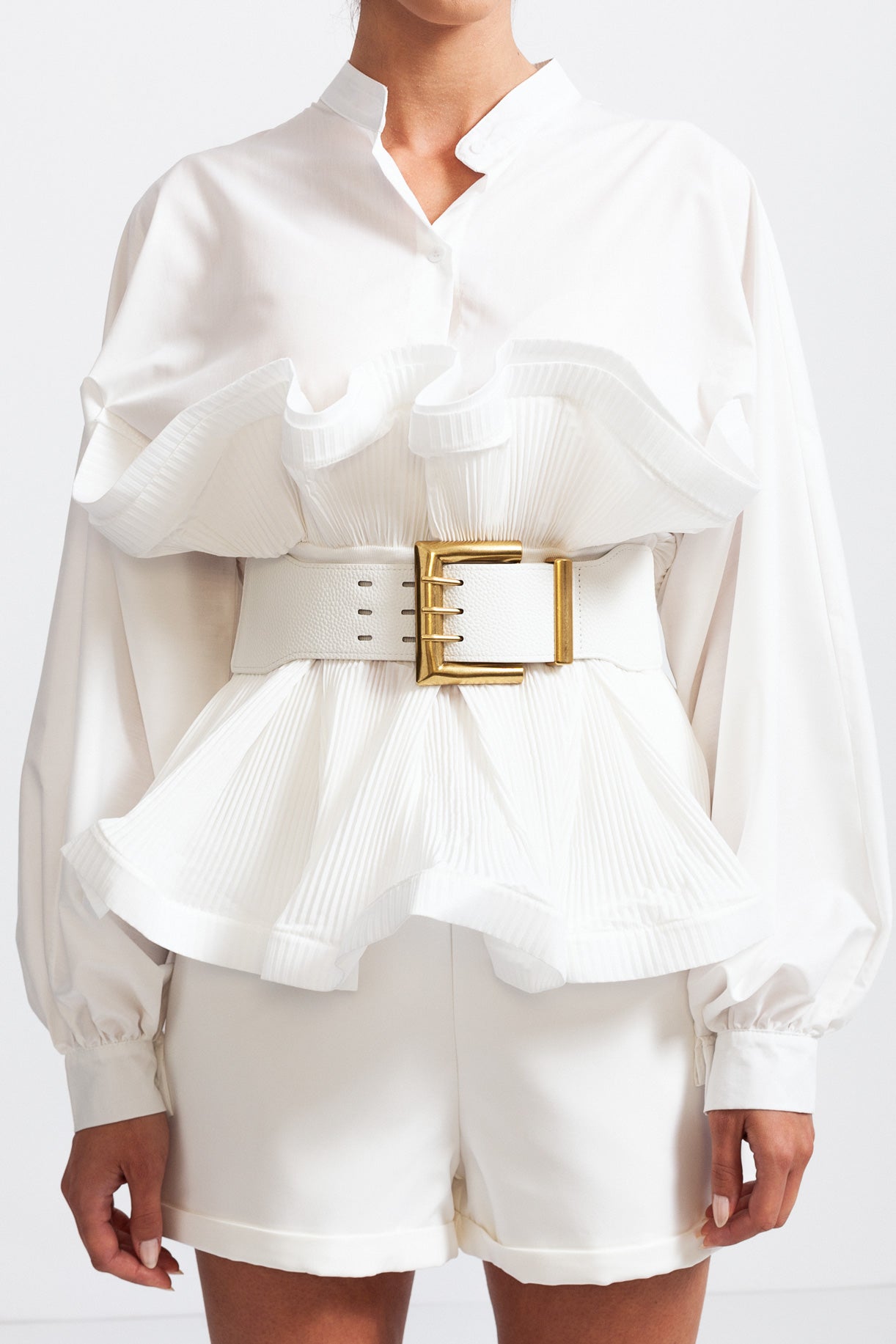 Bella Bianca | Camicia Bianca Donna con Volant e Cintura 3