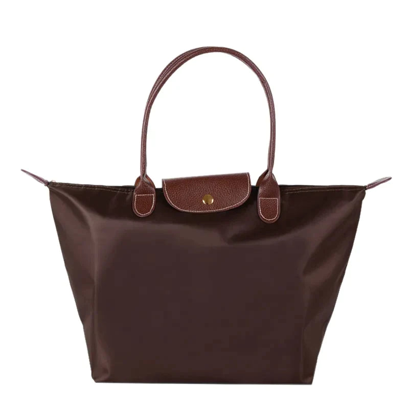 Bella Eleganza | Borsa a Tracolla Donna Strutturata con Finitura Lucida 3