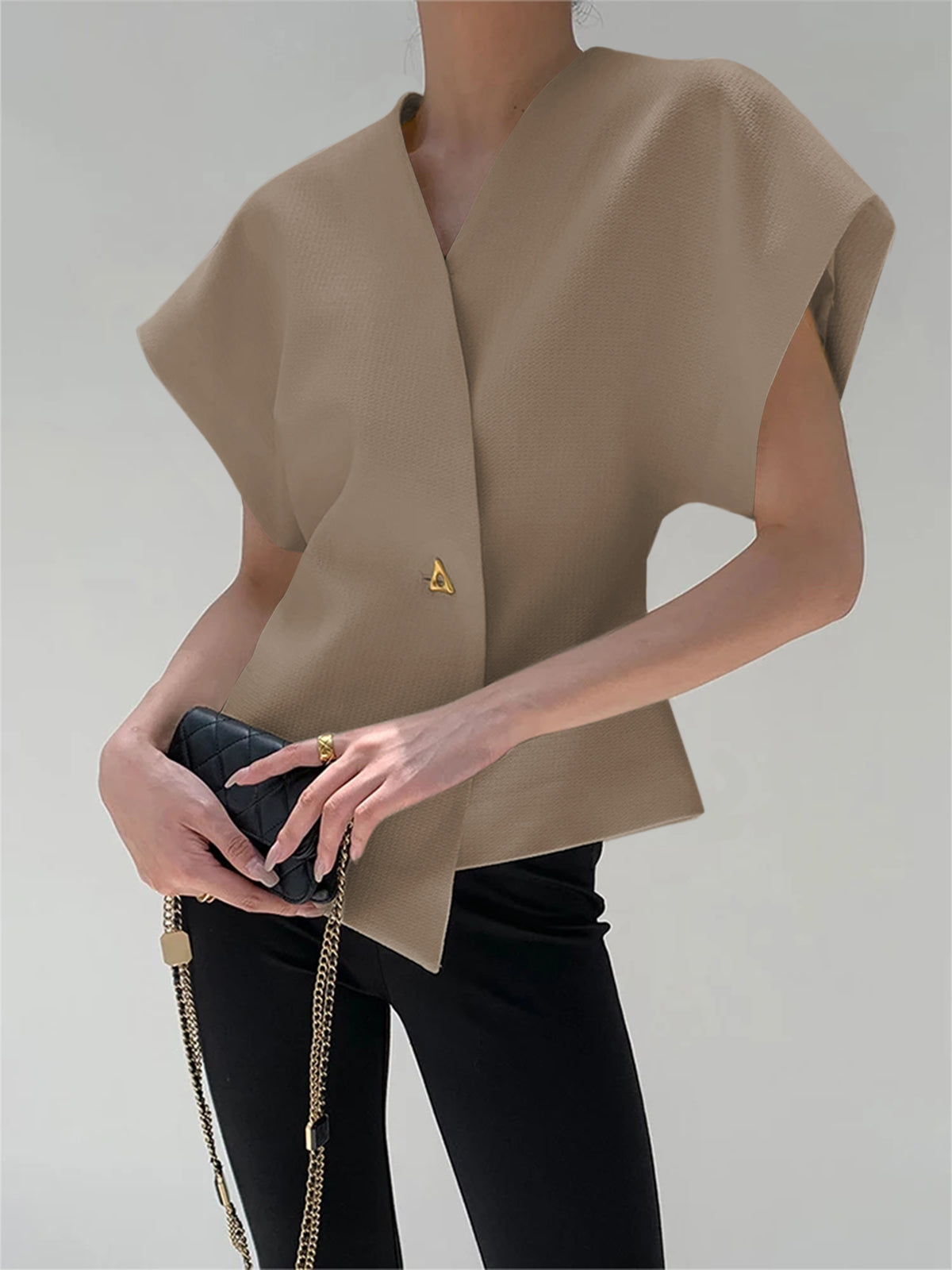 Bella V | Blusa Donna Elegante con Scollo a V e Design Senza Maniche 12
