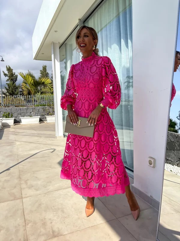 Celestia | Abito Midi Elegante in Pizzo con Maniche a Sbuffo e Scollo Alto 3