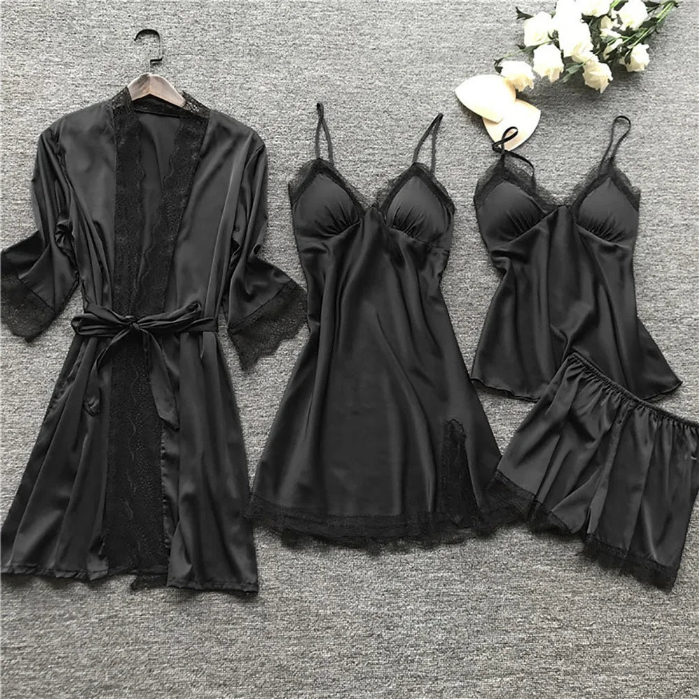 Completo da notte in raso a 4 pezzi con pizzo: vestaglia, sottoveste, top e pantaloncini. 5