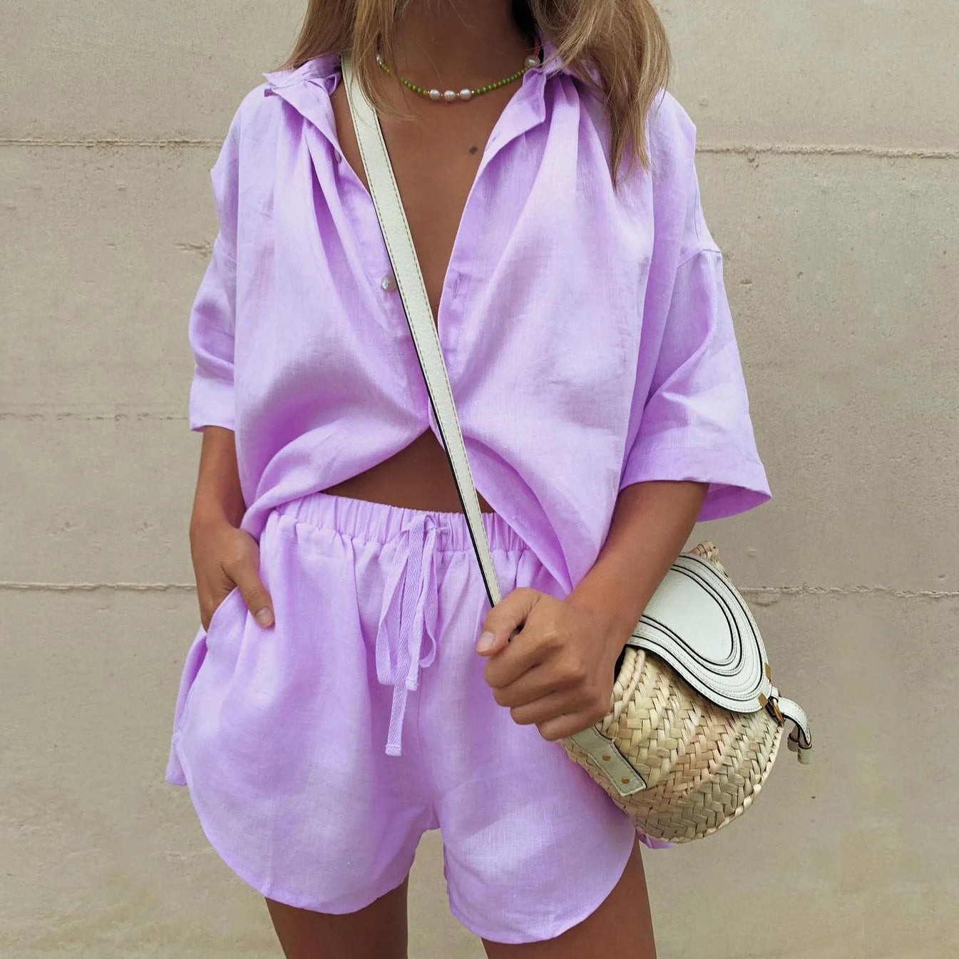 Completo estivo da donna: camicia e pantaloncini 4