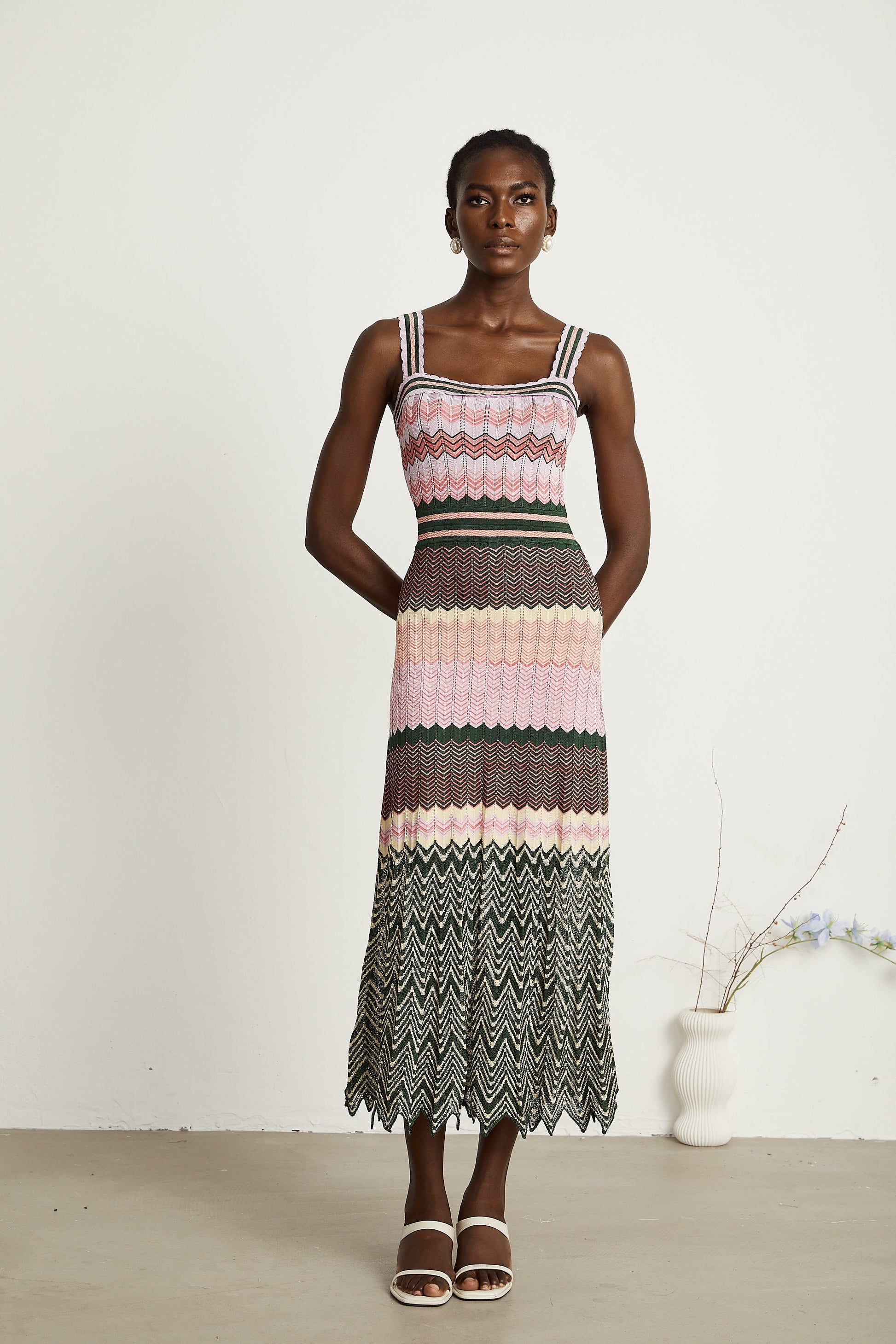 Daphne | Abito Midi Elegante in Maglia a Contrasto 4