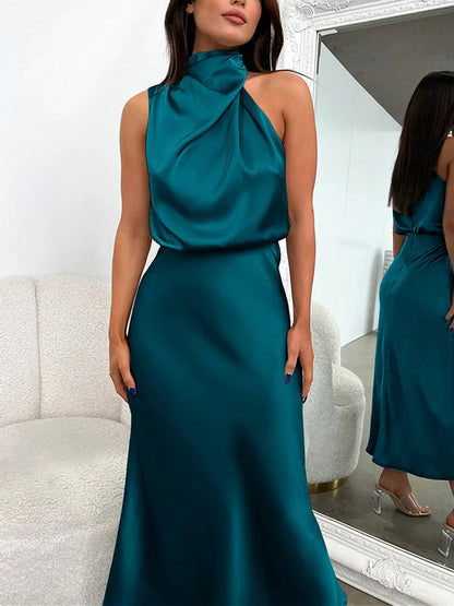 Elegante abito midi in raso con scollo asimmetrico 1
