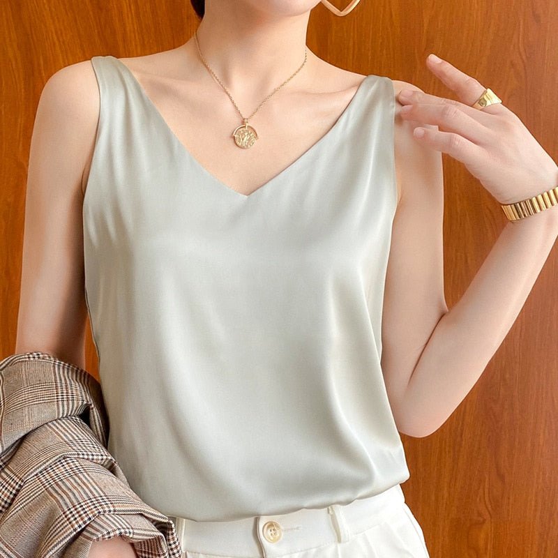 Elegante top con scollo a V da donna – Trigala 5
