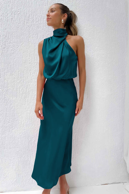 Elysia | Vestito Lungo Elegante in Raso con Scollo Halter Neck 13