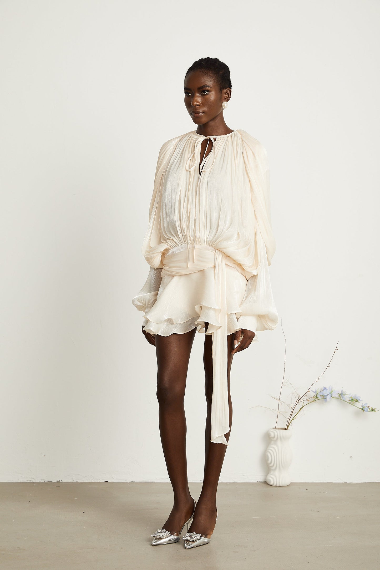 Eugénie | Mini Abito Plissettato con Volant per Donna Elegante 4