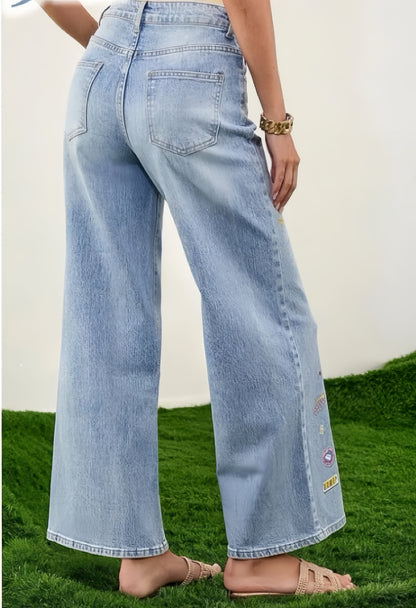 Jeans Donna Wide Leg Elasticizzati a Vita Alta con Patch Decorativi – Denim Chiaro 9110 -TheOne 4