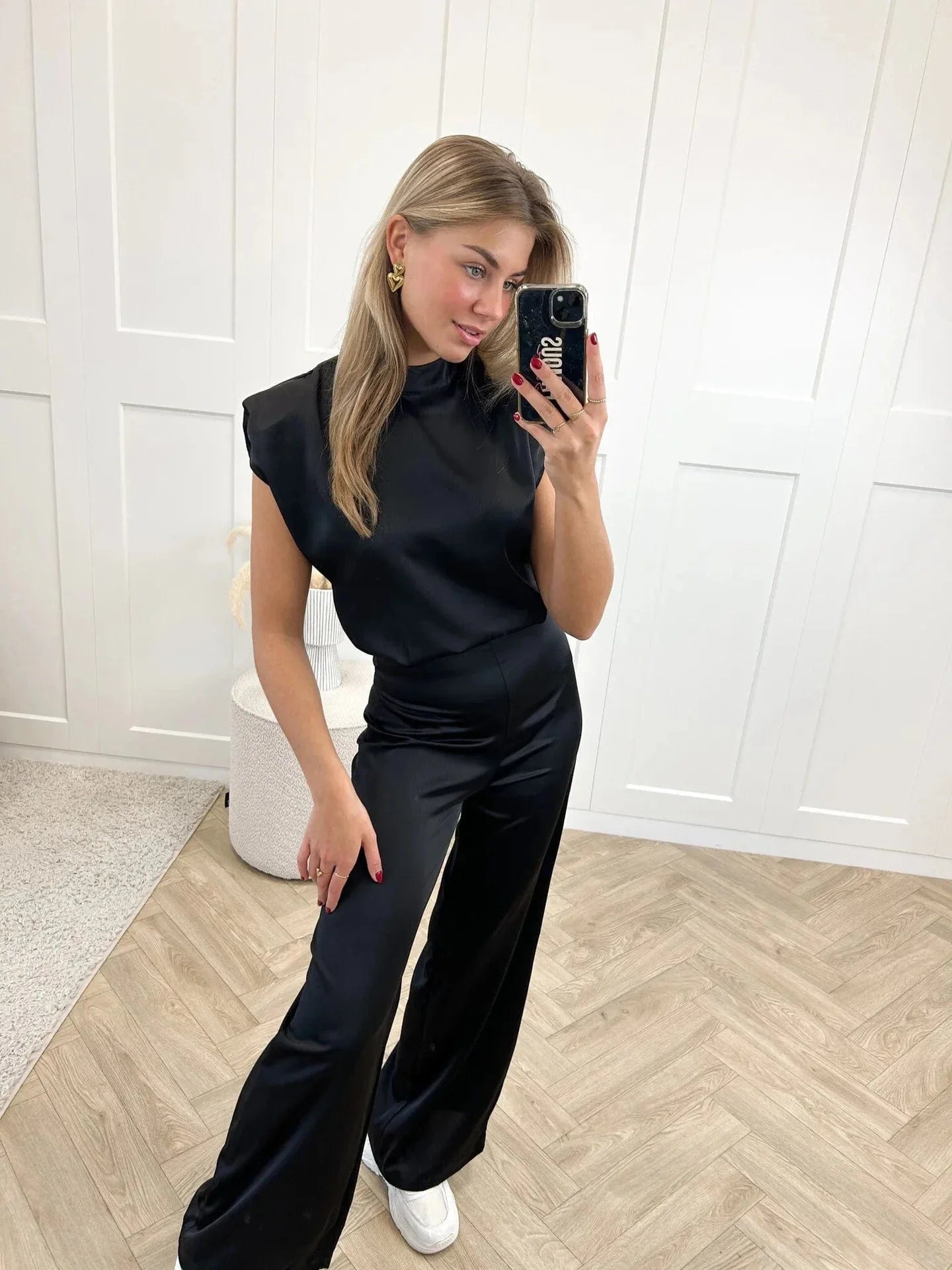 Juna – Elegante tuta senza schienale con gamba larga 3