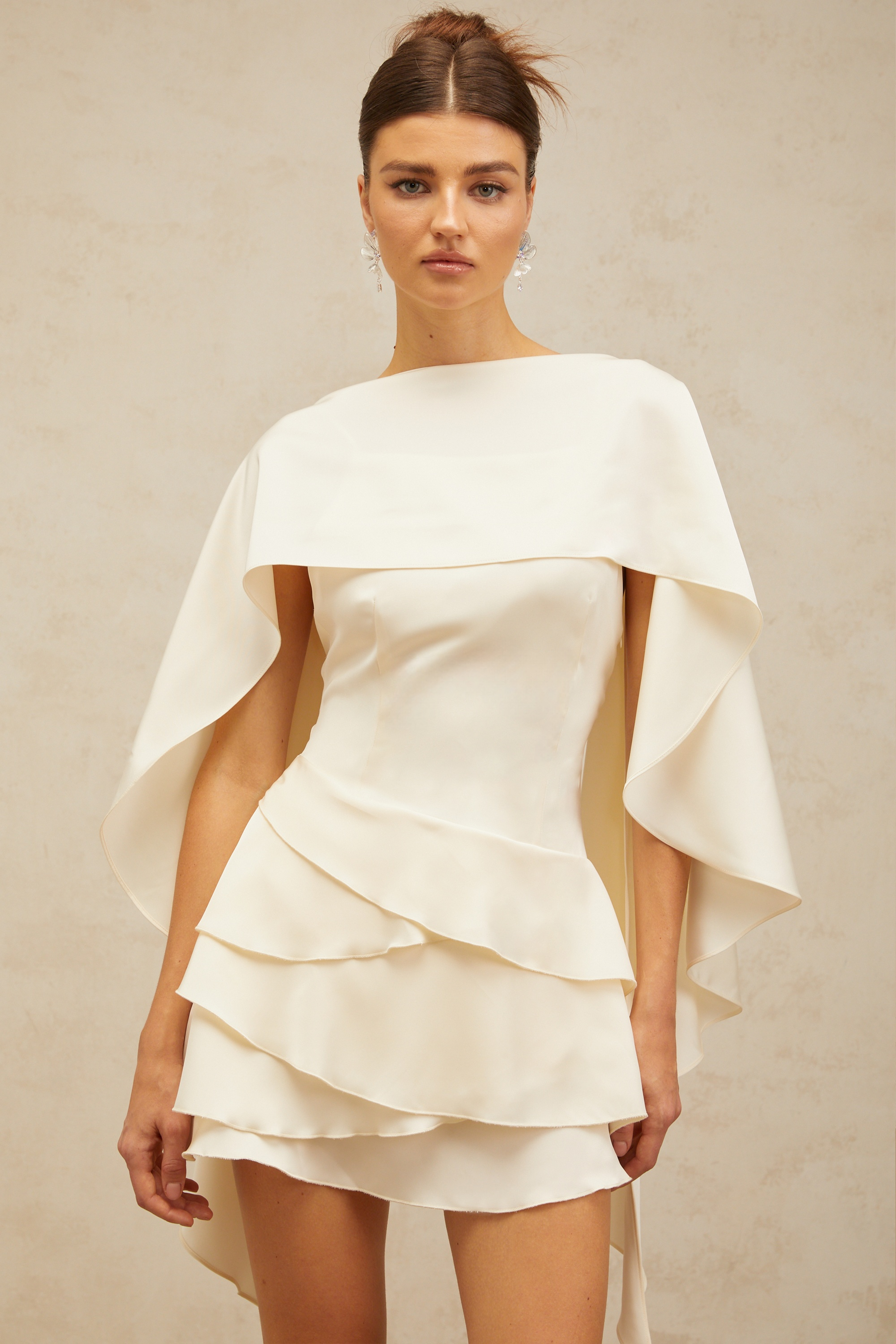 Lina | Abito Estivo Elegante Donna in Bianco con Dettagli Volant 0