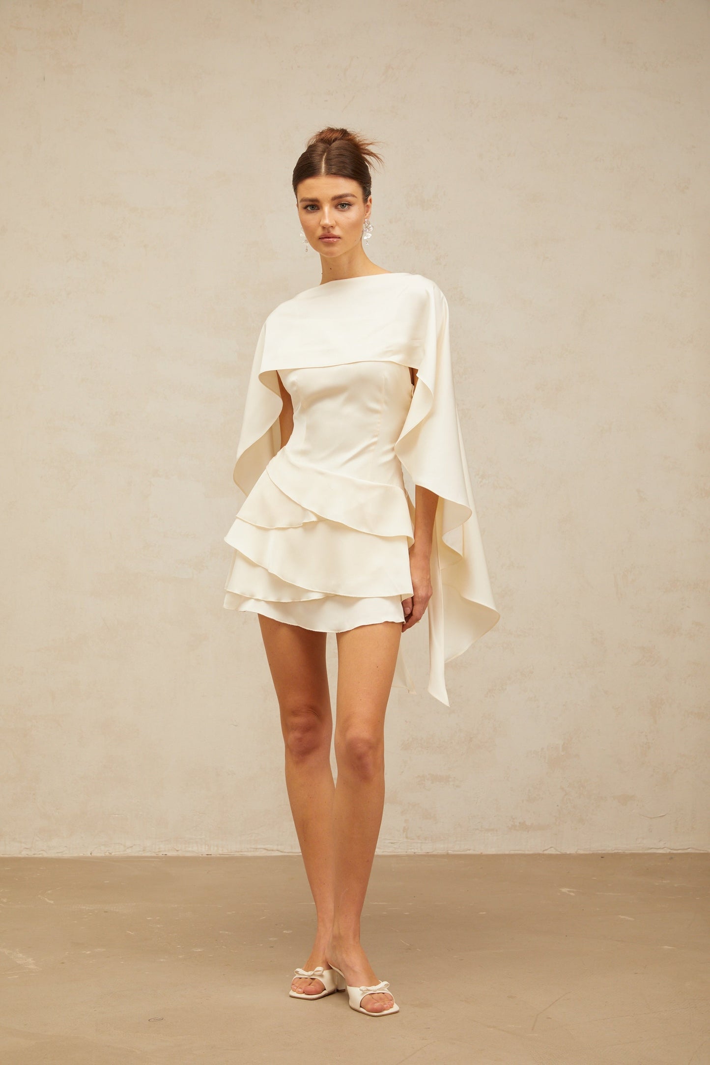 Lina | Abito Estivo Elegante Donna in Bianco con Dettagli Volant 5