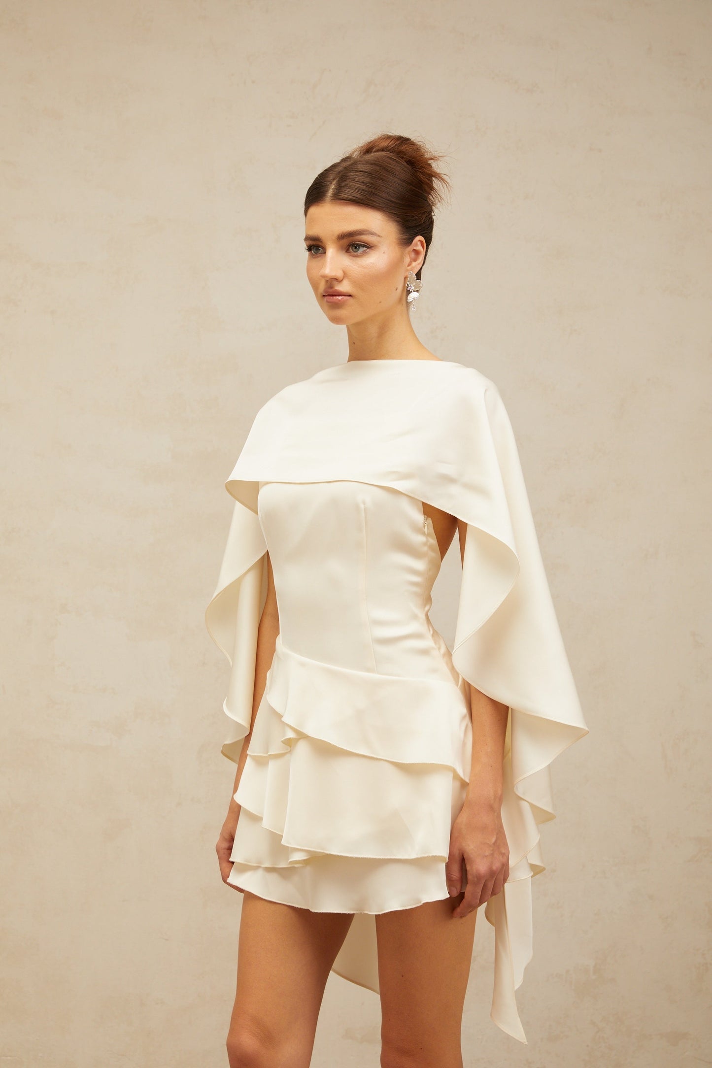 Lina | Abito Estivo Elegante Donna in Bianco con Dettagli Volant 6