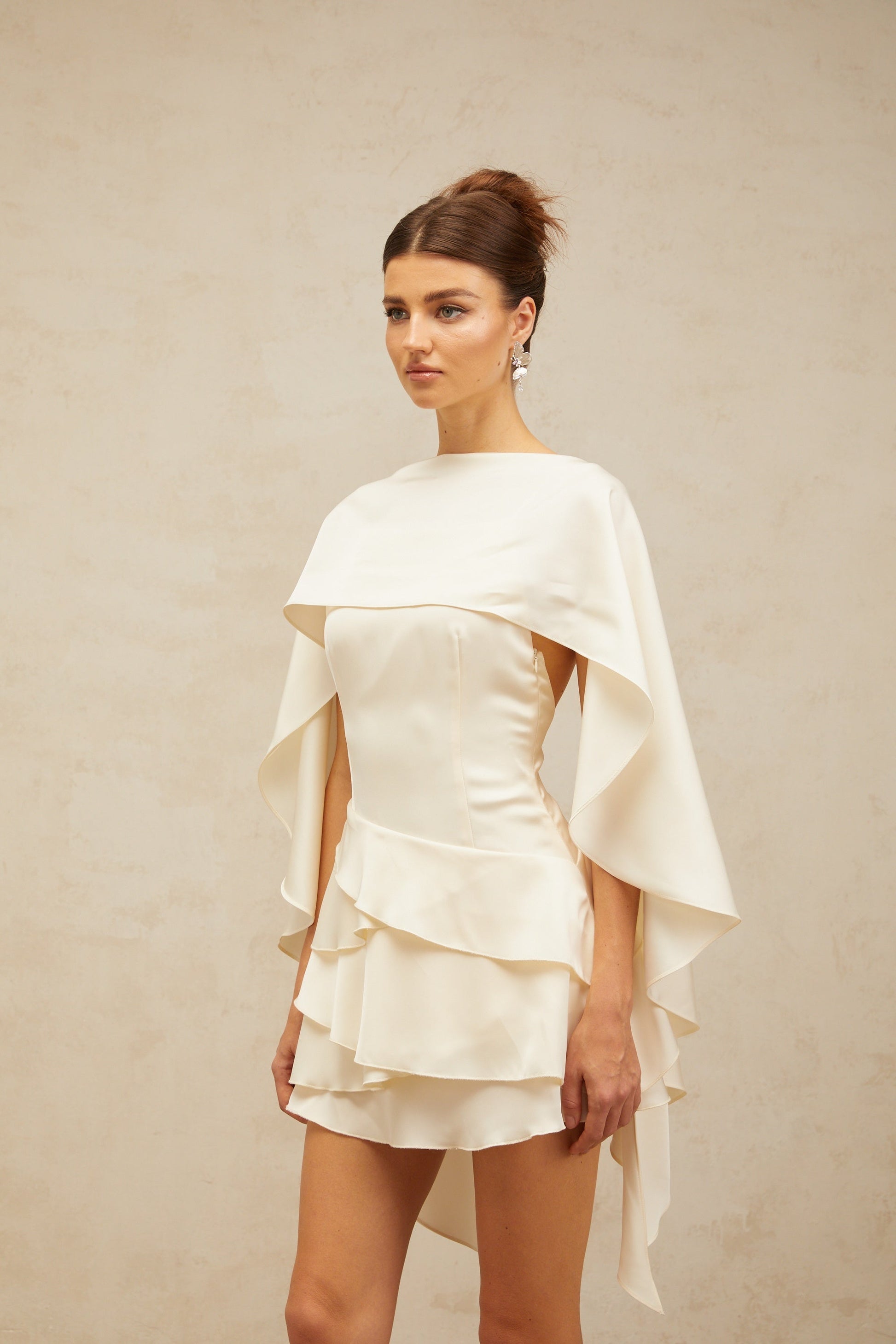 Lina | Abito Estivo Elegante Donna in Bianco con Dettagli Volant 6