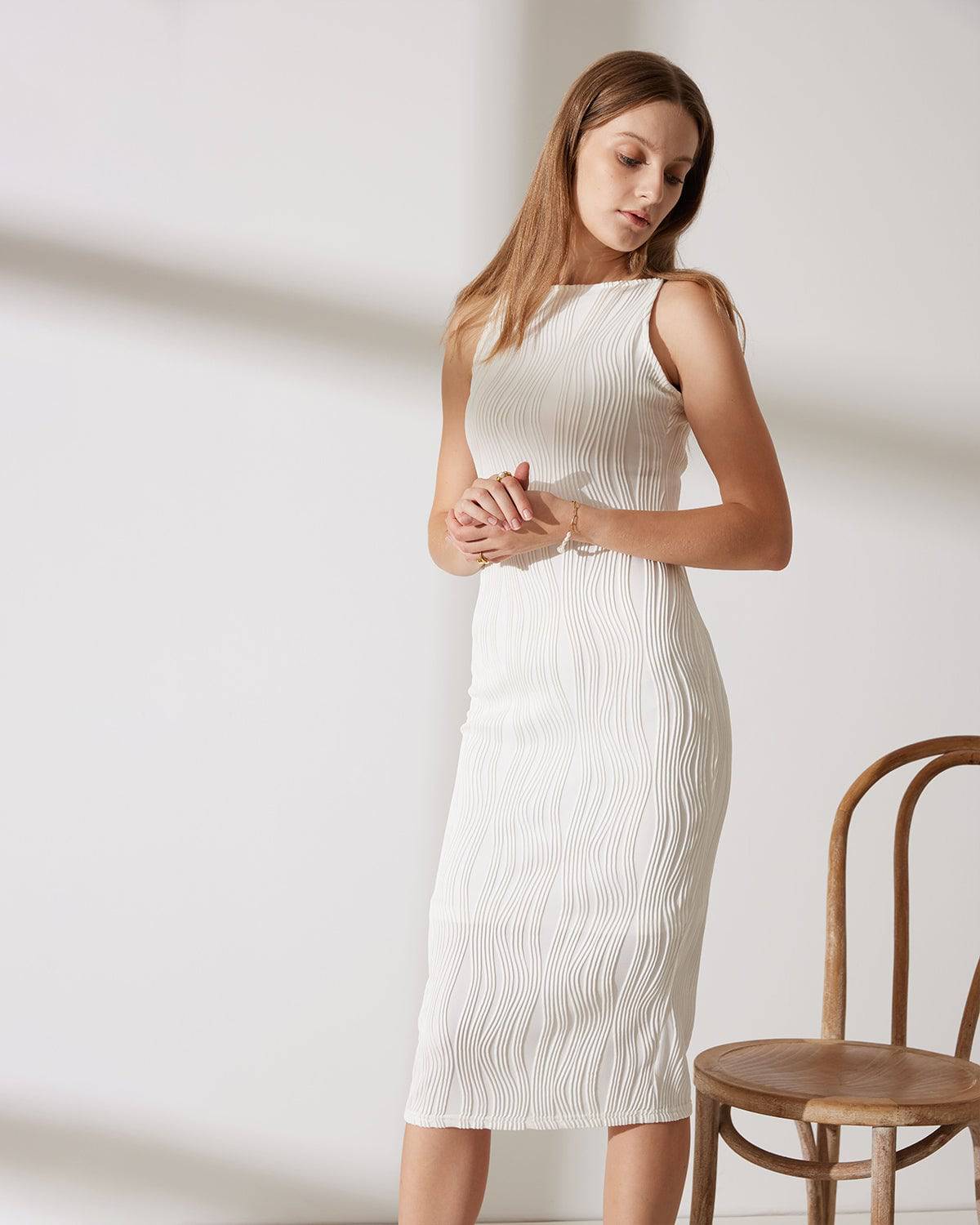 Luna | Abito Midi Elegante con Spalline di Perle 3