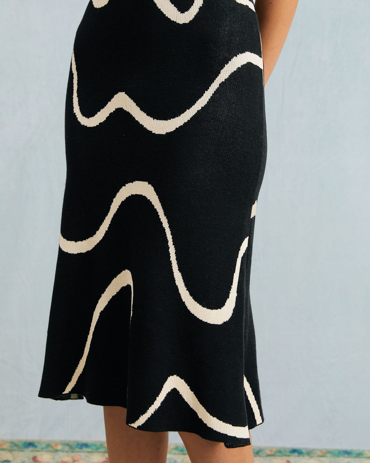 Luna | Abito Midi Elegante in Maglia con Orlo a Sirena 4