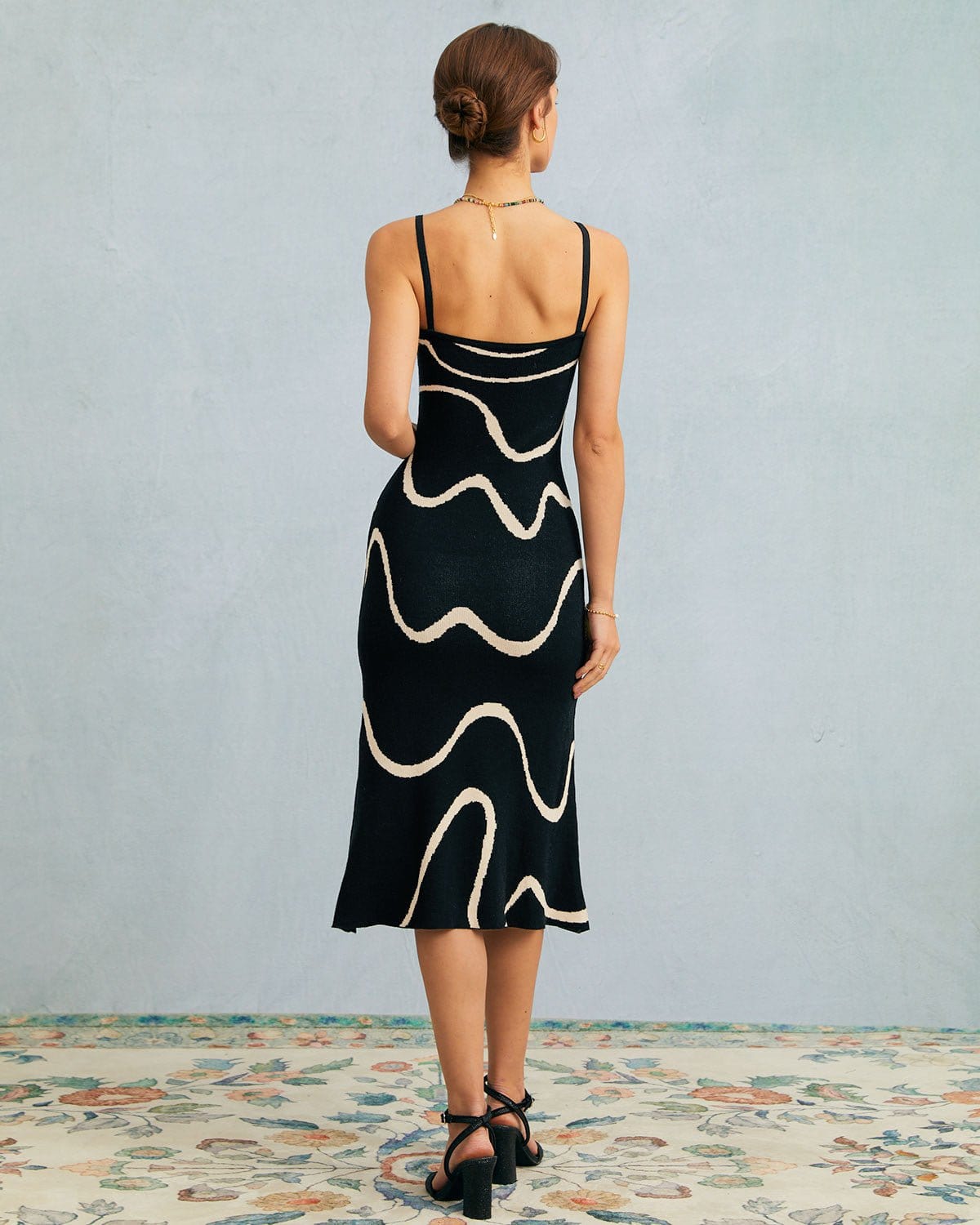 Luna | Abito Midi Elegante in Maglia con Orlo a Sirena 6