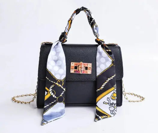 Luna | Borsa Elegante in Pelle Marrone con Sciarpa Decorativa 6