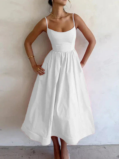 Romantico abito a trapezio rosa, senza maniche e aderente, dal tocco vintage. 3