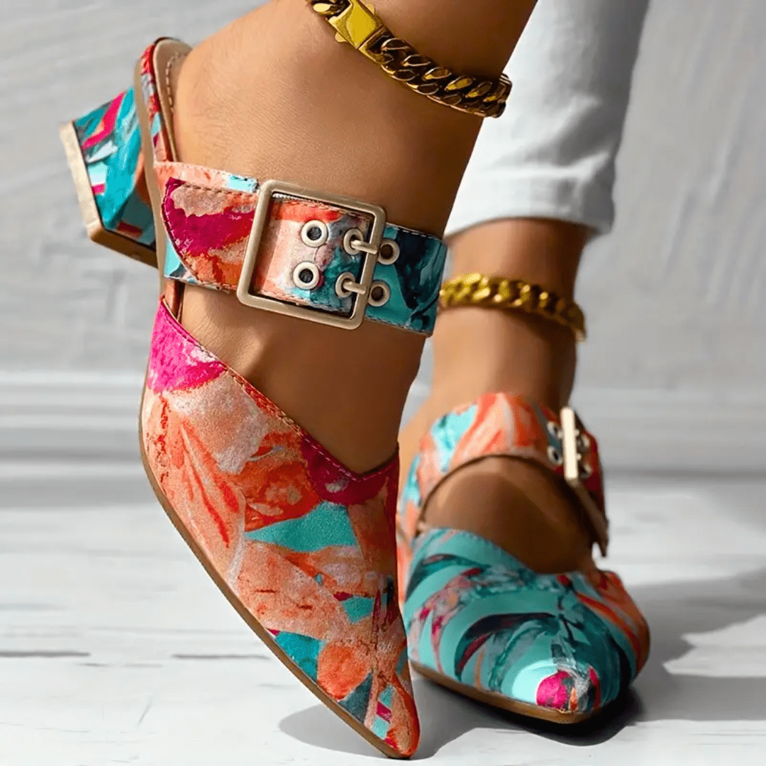 Scarpe con tacco da donna, design elegante e di tendenza, comode e raffinate, perfette per feste e occasioni speciali. 0