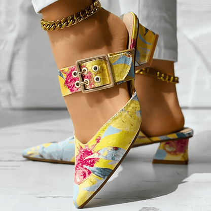 Scarpe con tacco da donna, design elegante e di tendenza, comode e raffinate, perfette per feste e occasioni speciali. 5