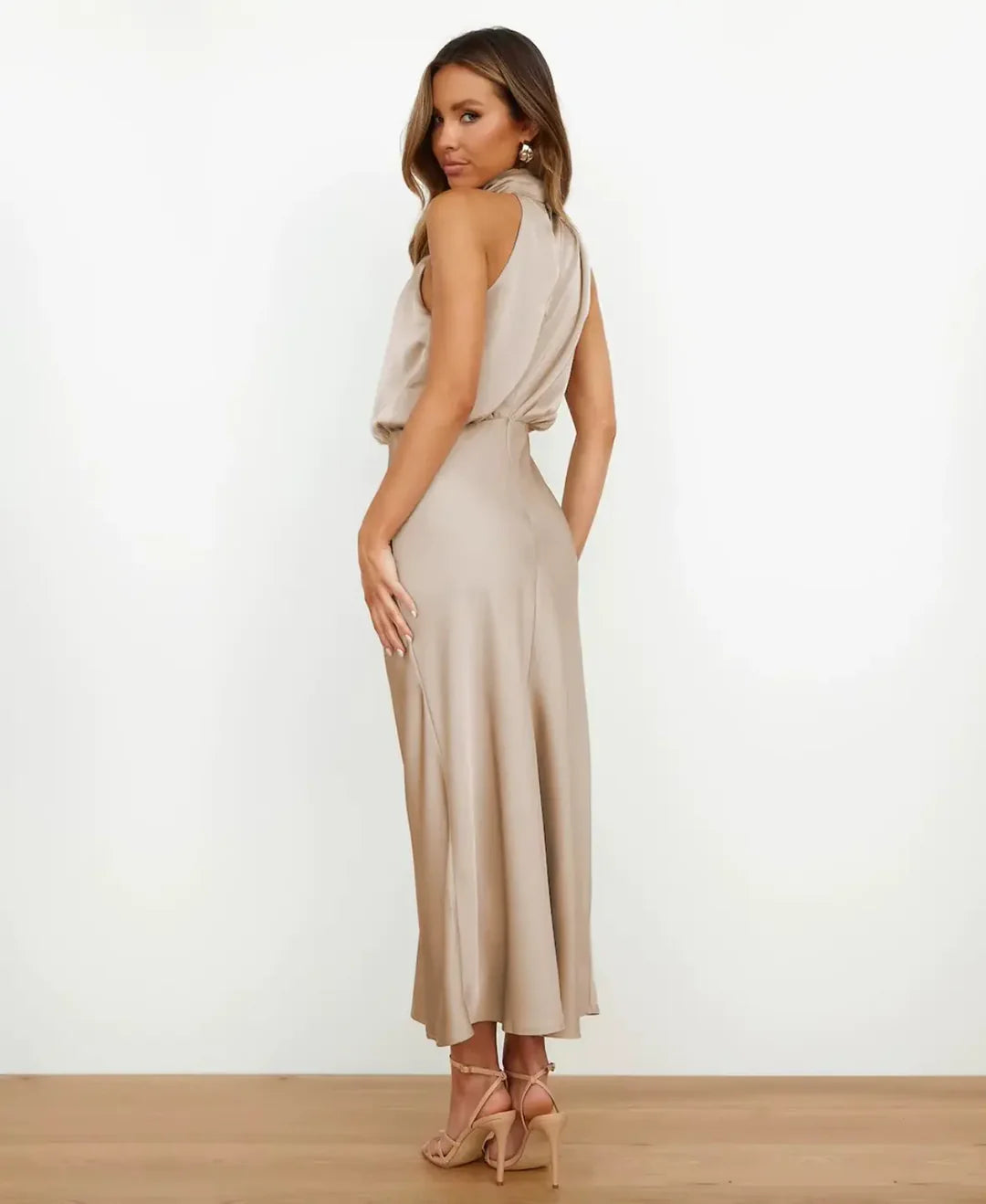 Sydney | Abito midi formale da donna in raso con scollo all'americana 2