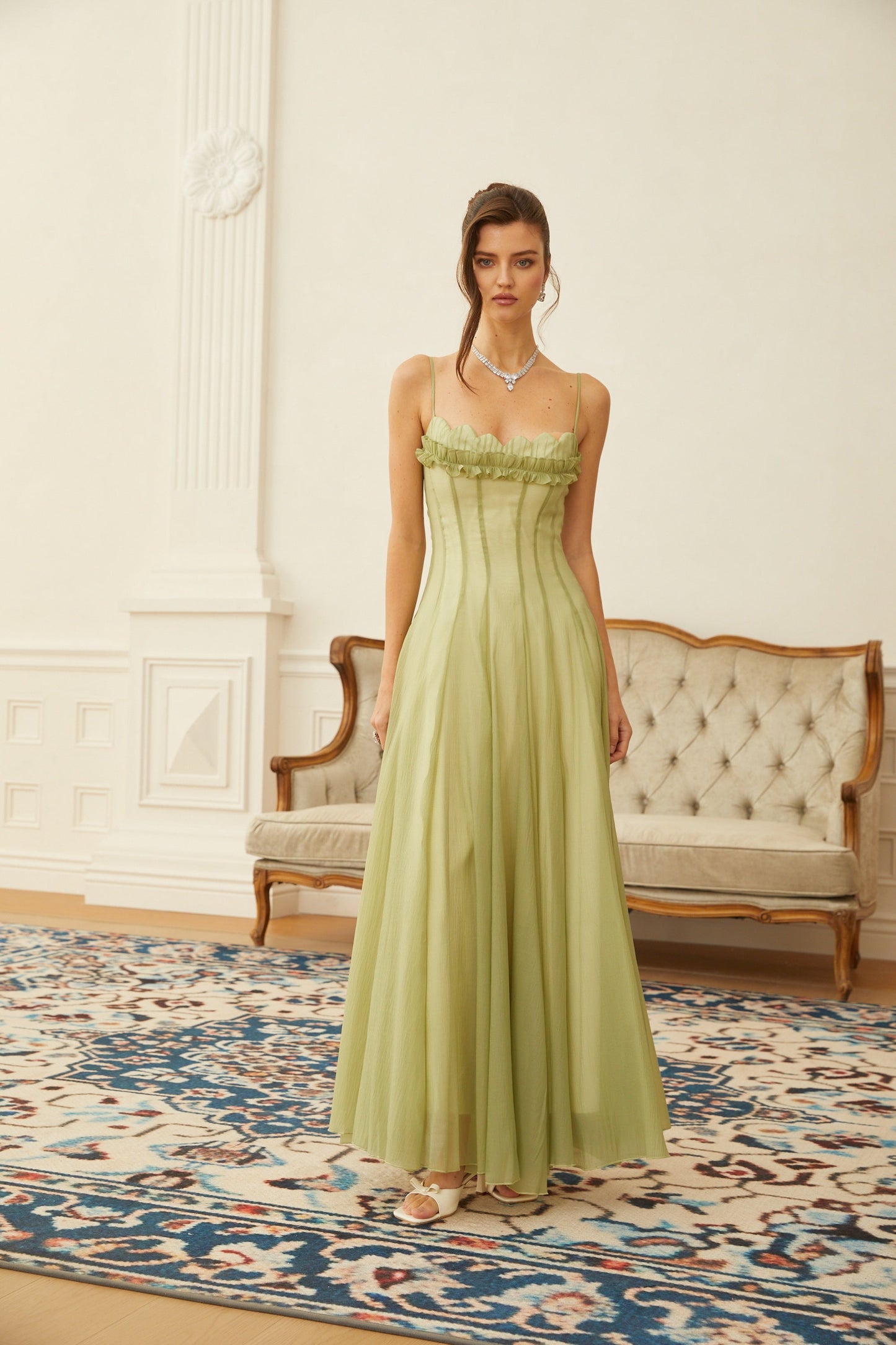 Tiffany | Abito Lungo Cerimonia in Tulle Verde Matcha con Volant 3