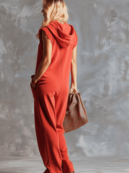 Tuta sportiva Retro Fashiona con cappuccio, scollo a V e cerniera frontale, colore rosso lampone, in cotone. 2