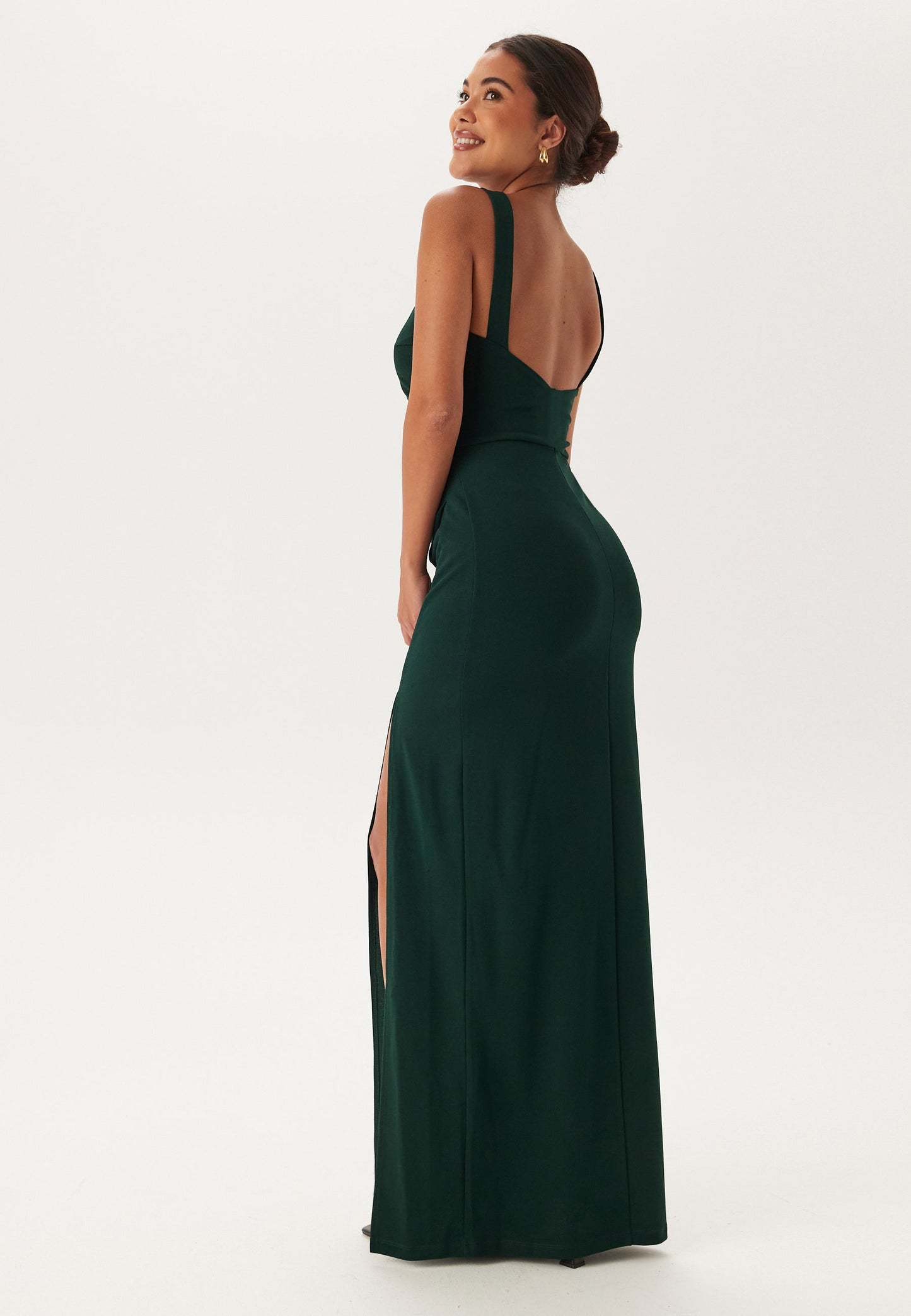 Verde Elegante | Abito Lungo Cerimonia con Scollo Quadrato e Spacco Alto 1