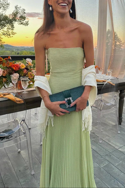 Verde Elegante | Abito Lungo Plissettato da Donna per Cerimonia 1